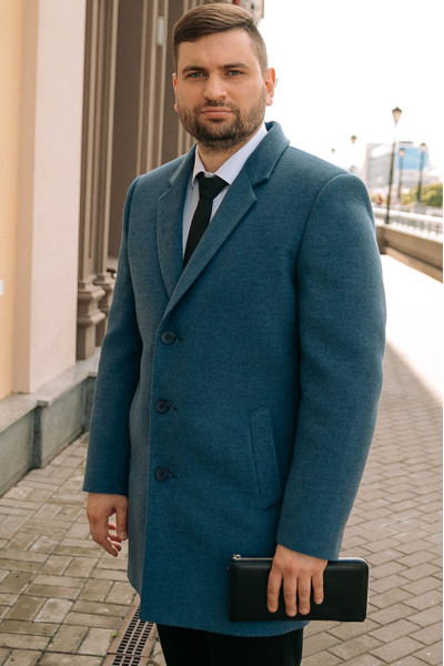 Пальто голубое