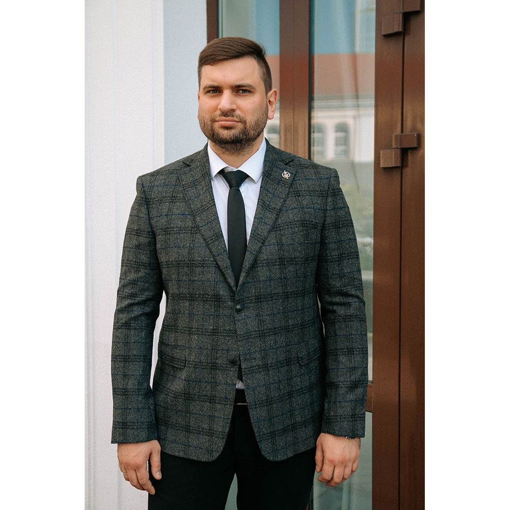 Пиджак серый в клетку RQ-1012